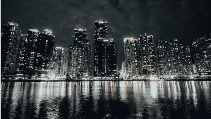 瑟瑟瑟网站 - 城市之光：霓虹背后的人间烟火